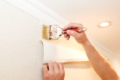 Pose de papier peint à Faux-Fresnay — revêtements muraux et toiles de verre